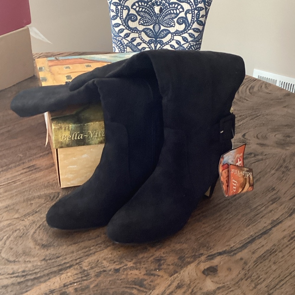 Bella Vita Black Suede Heeled Boots